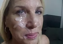 Mädchen spielen in Catsuite vor der Kamera soft sex kostenlos